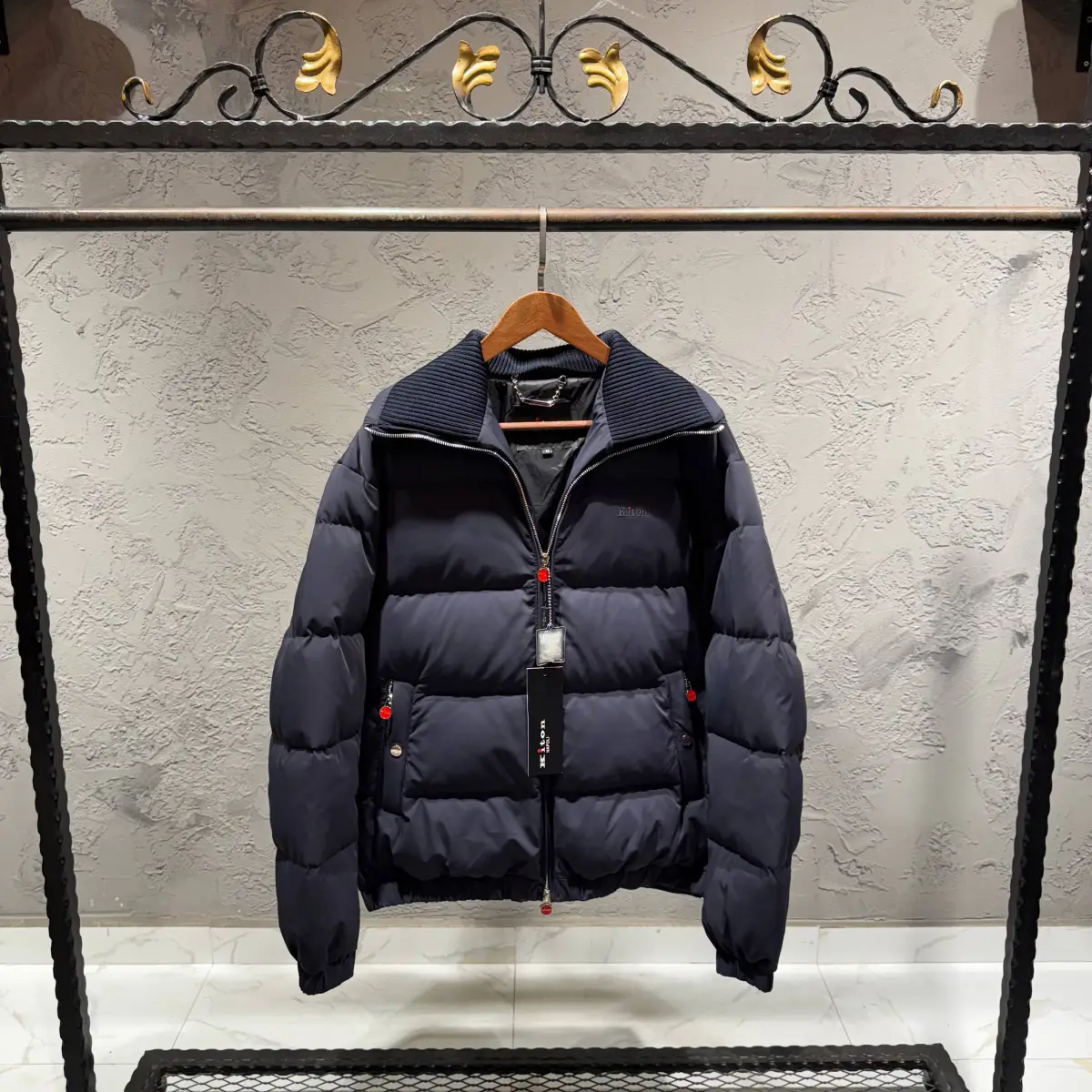 Kiton Lacivert Şişme Mont