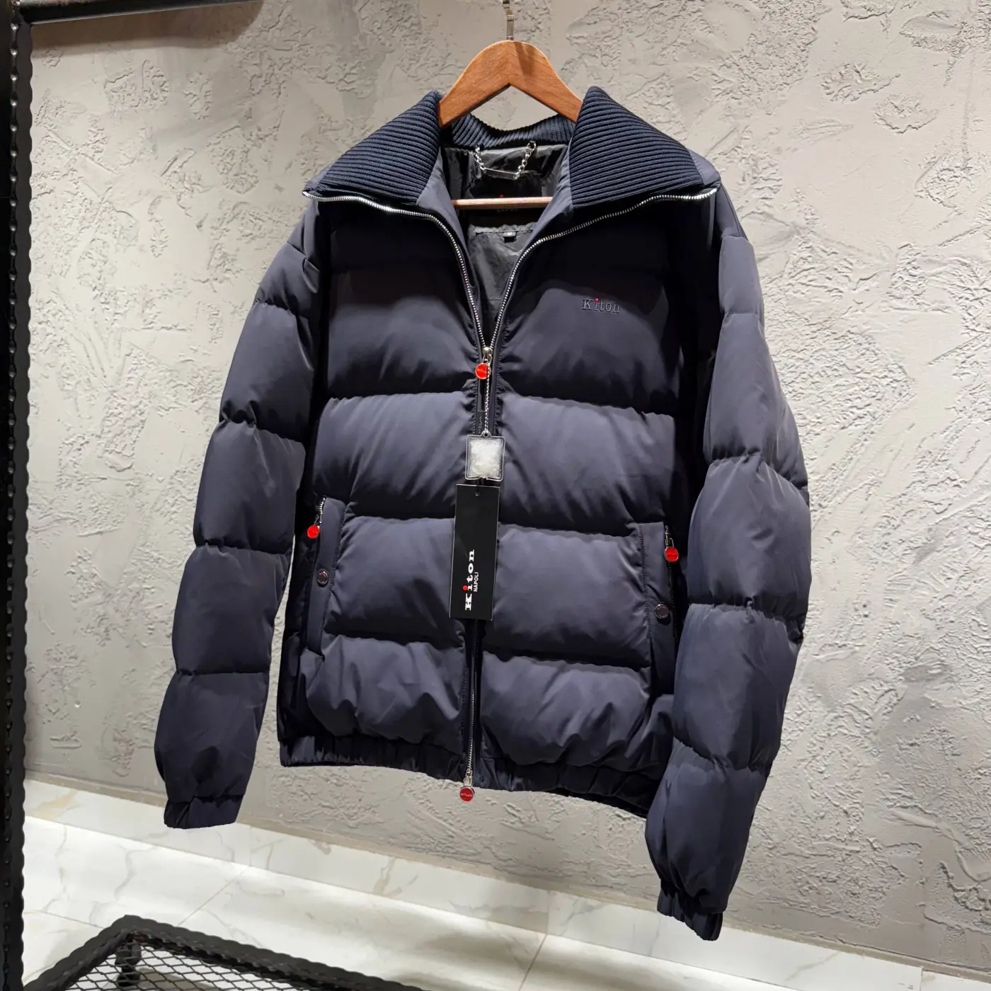 Kiton Lacivert Şişme Mont