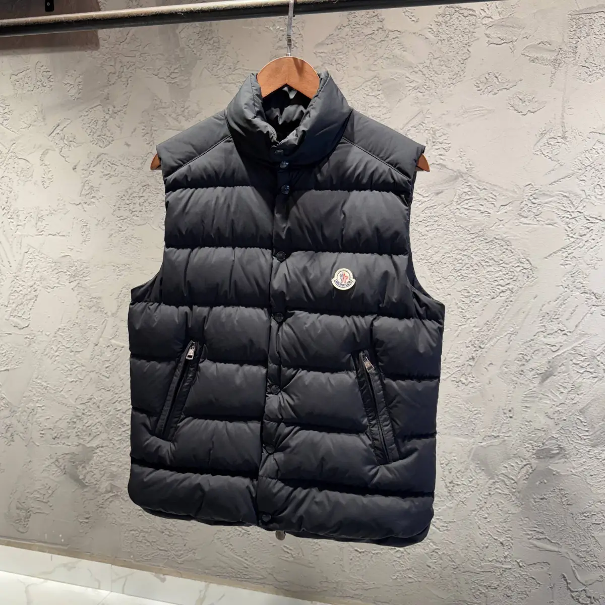 MONCLER Siyah Mat Yelek