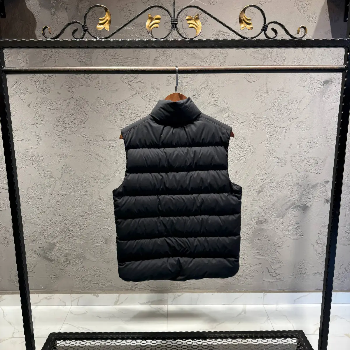 MONCLER Siyah Mat Yelek
