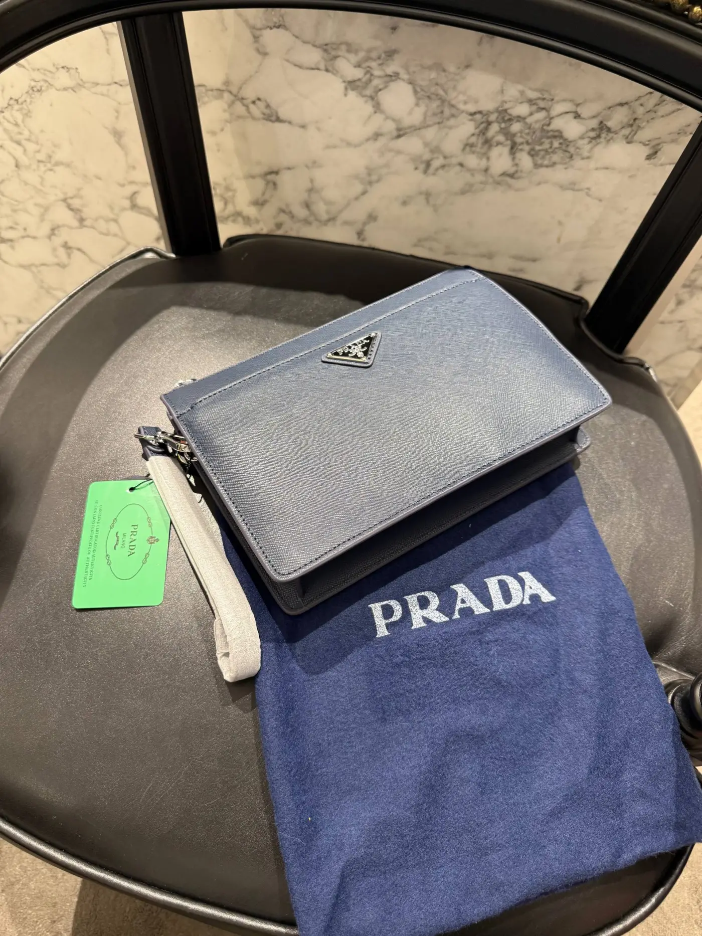 Prada Lacivert Deri Clutch
