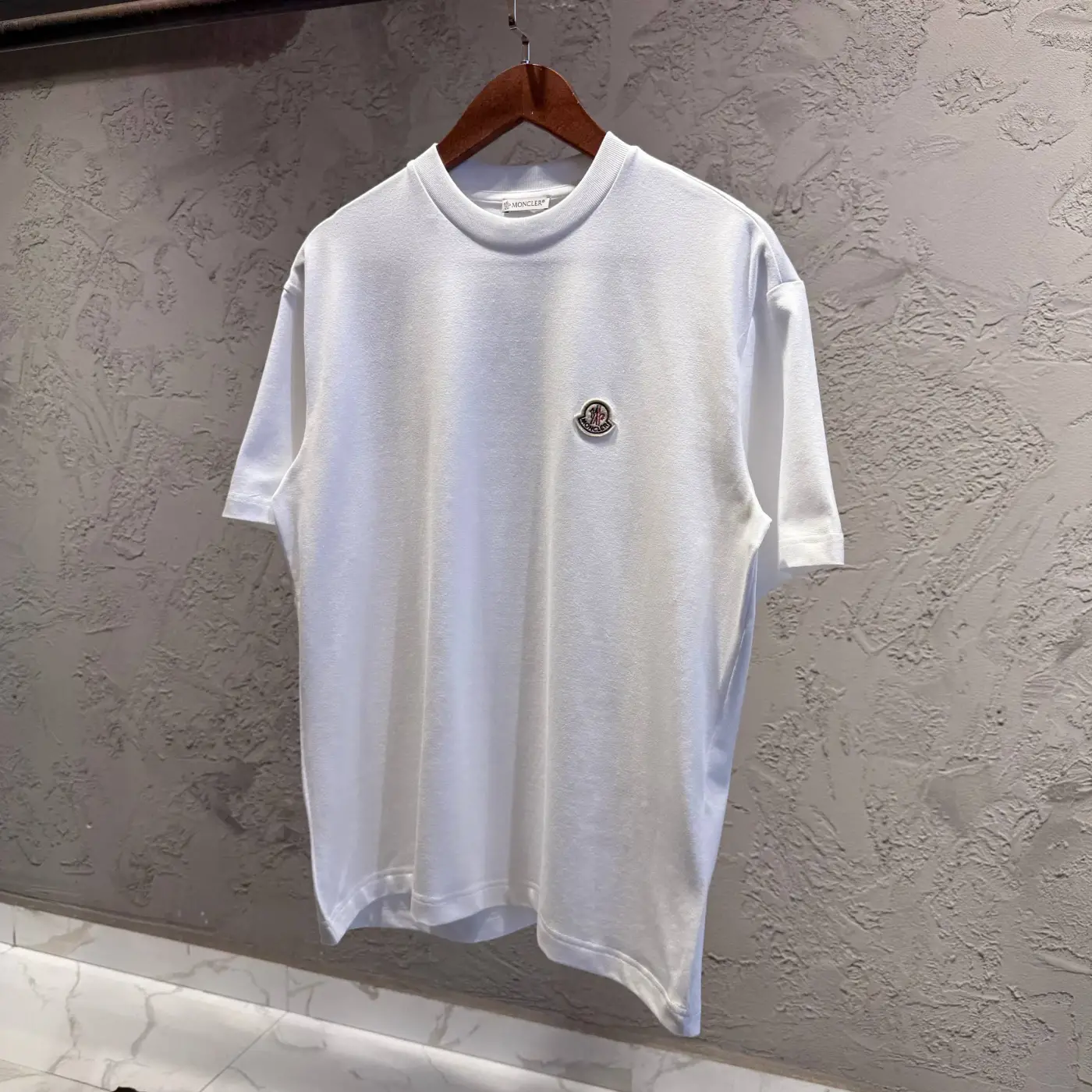 Moncler Beyaz Logo Tişört