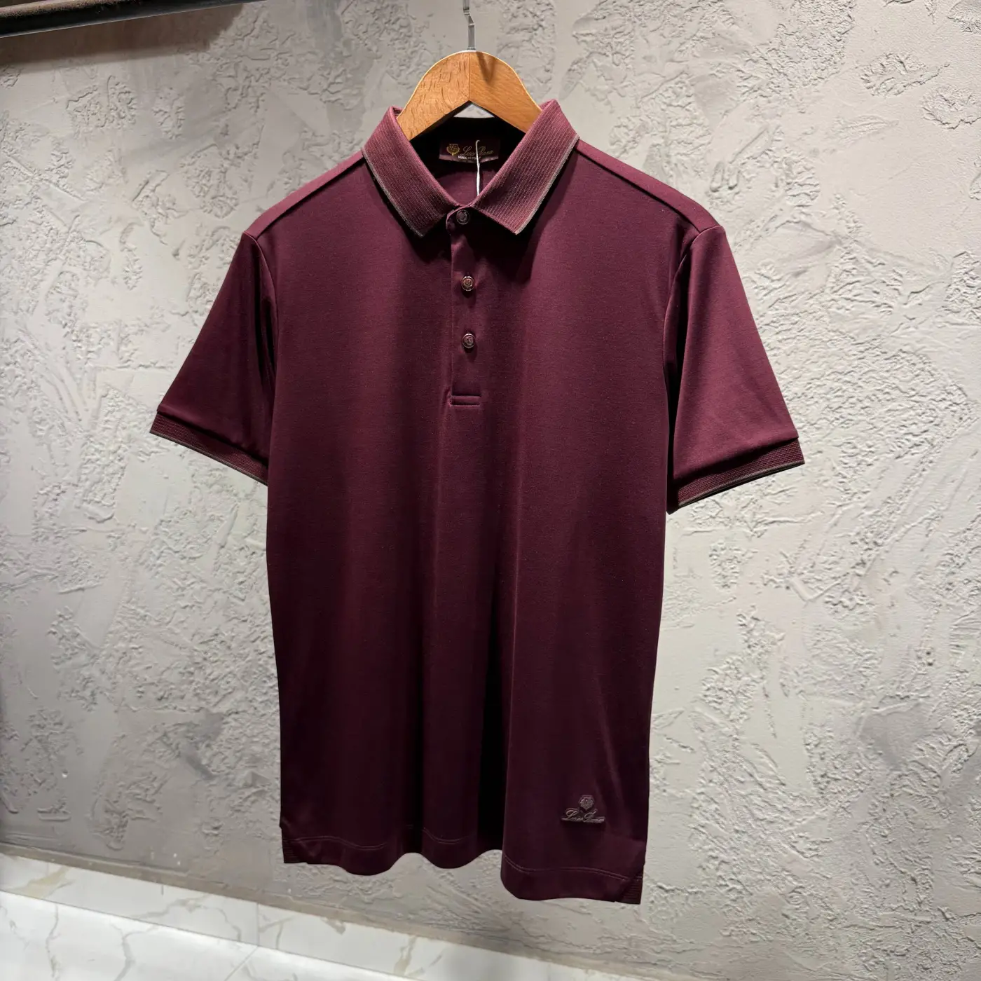 LORO PIANA Yaka ve Nakış detay Tişört