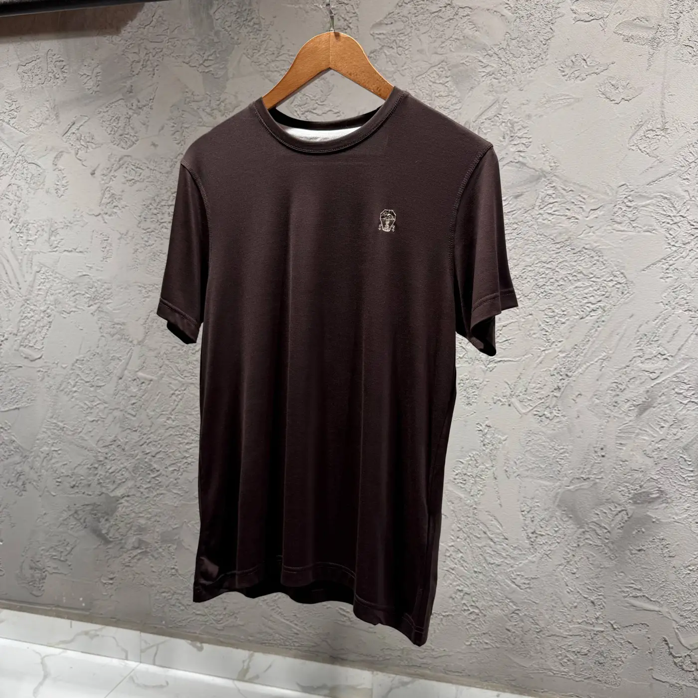 BRUNELLO CUCINELLI Kahverengi Logo Detay Tişört