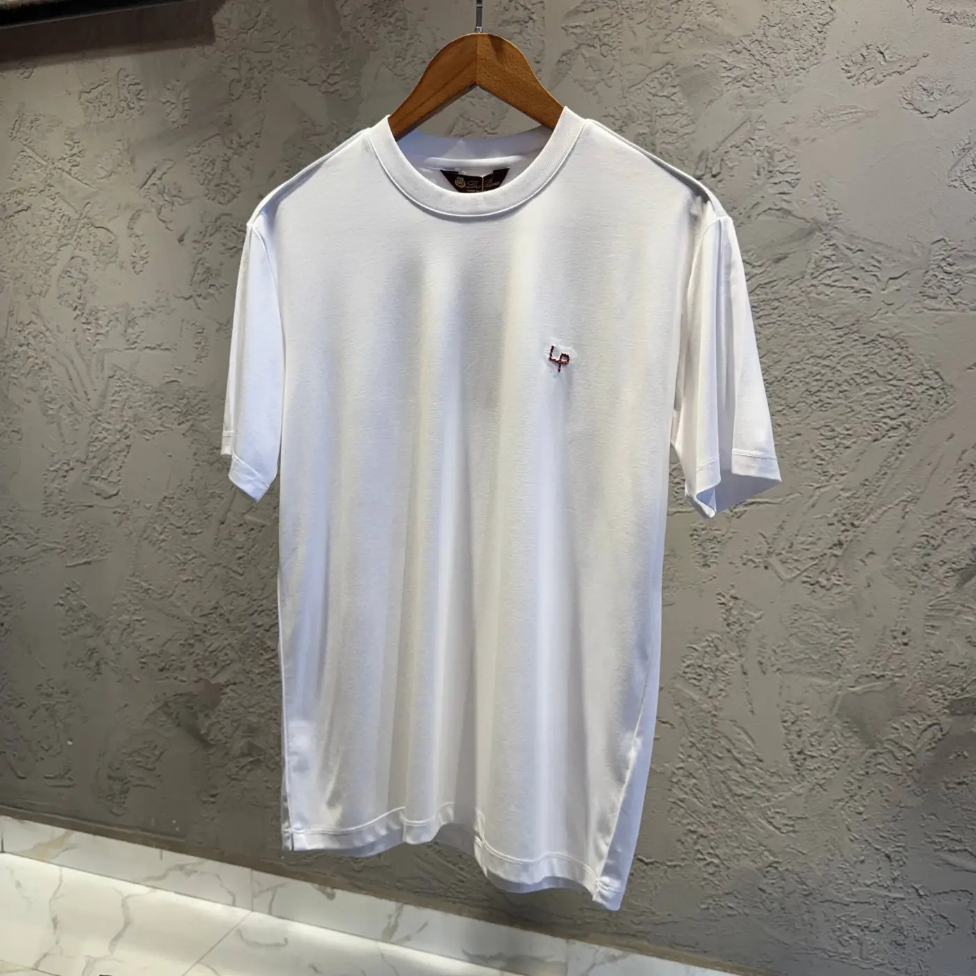 Loro Piana Beyaz Nakış Logo Detay Tişört