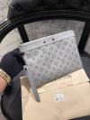 Louis Vuitton Gri El Çantası